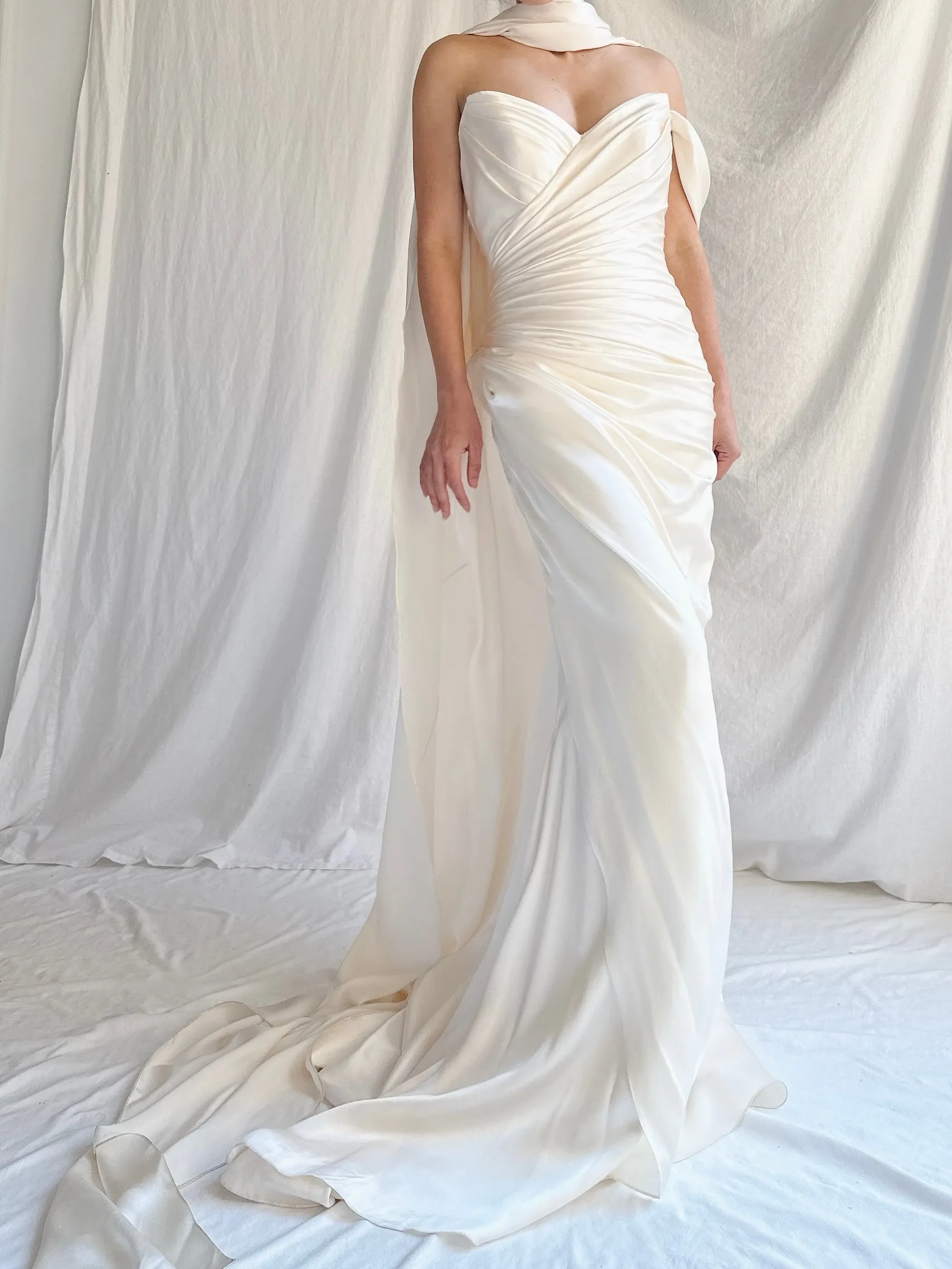 00 Romona Keveza Silk Gown - M/8
