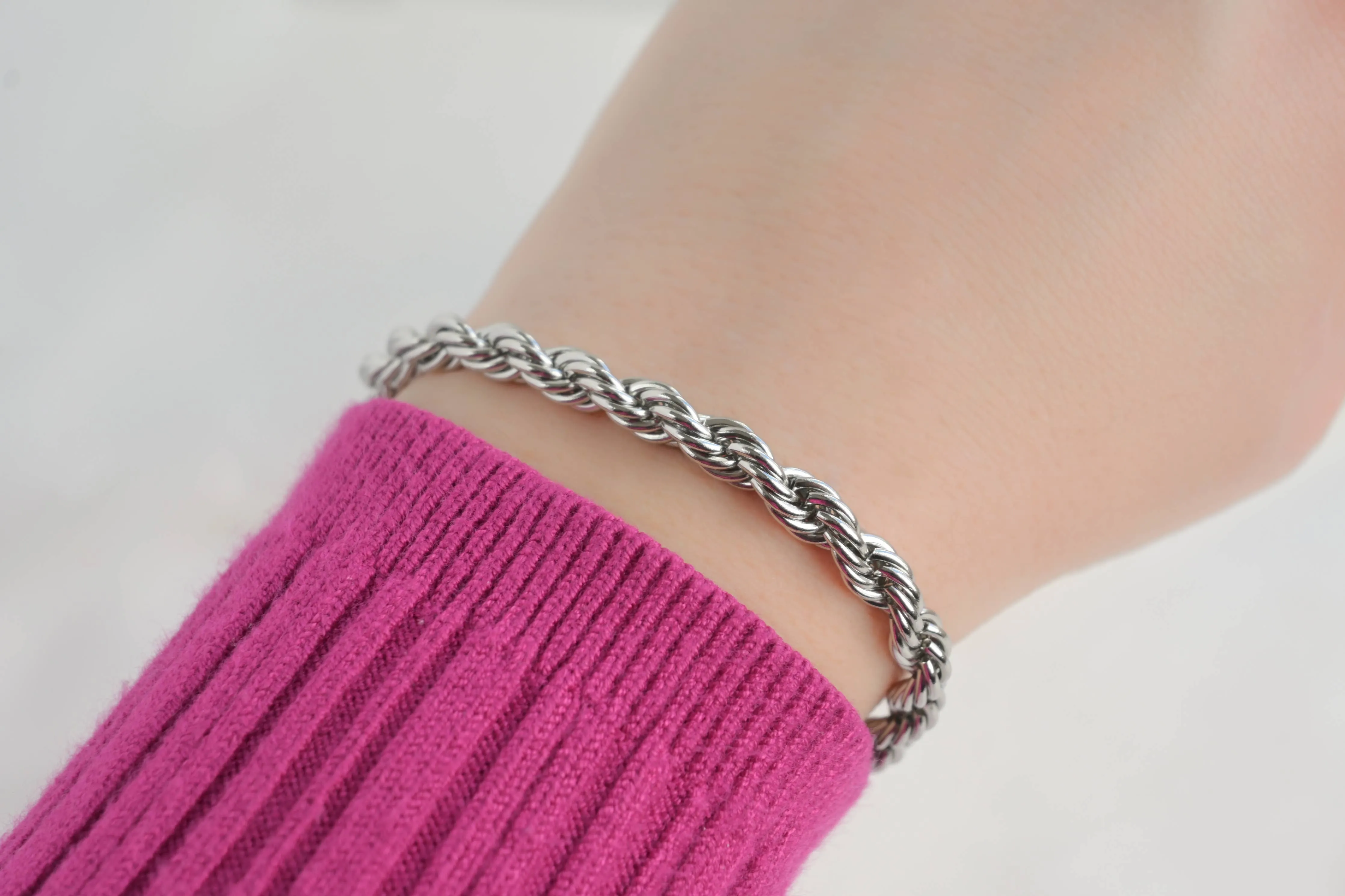 18k Gold Bracelets