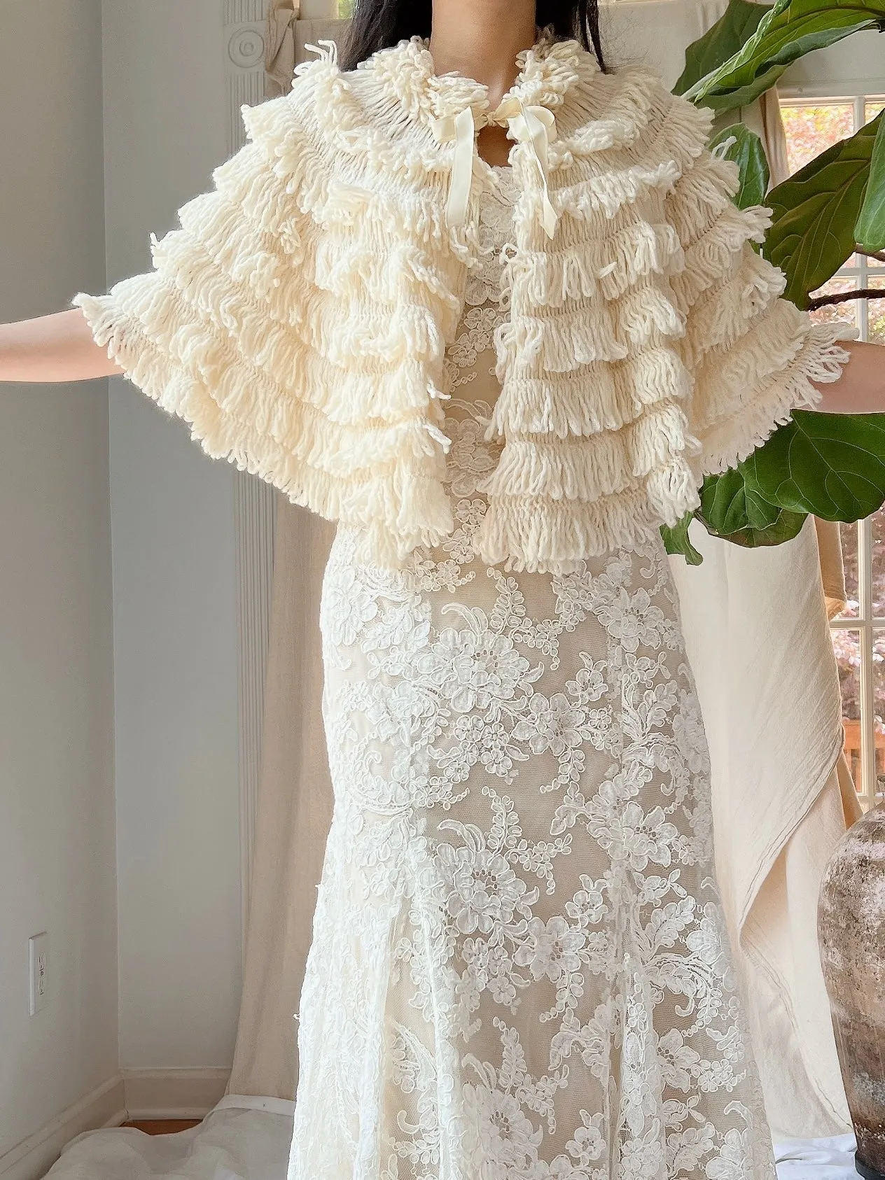 1930s Looped Yarn Cape - OSFM