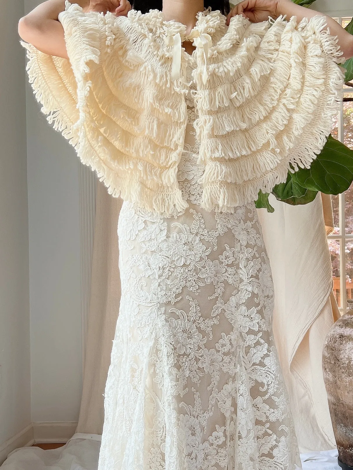 1930s Looped Yarn Cape - OSFM