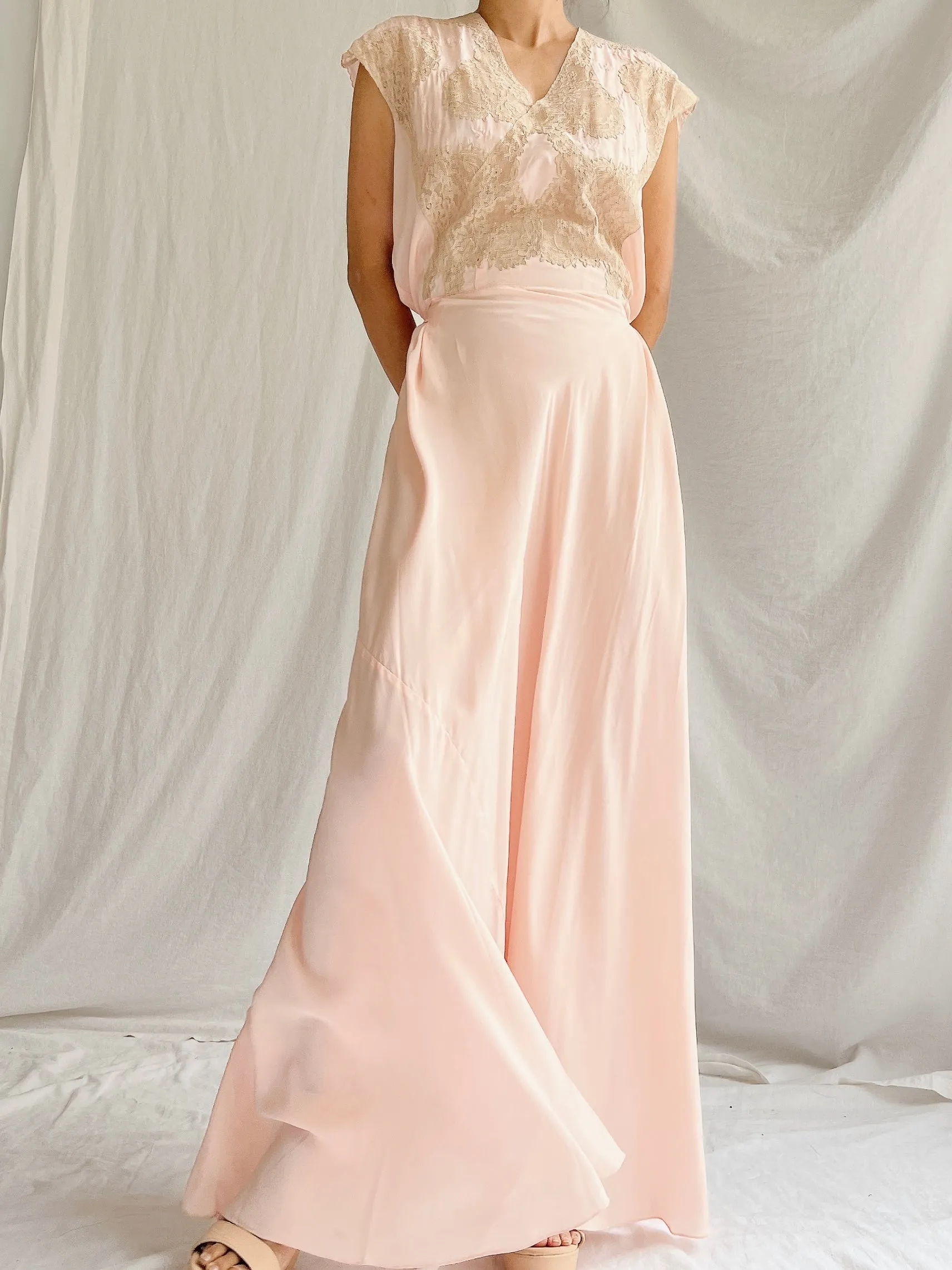 1930s Peach Silk Slip Dress - S/M