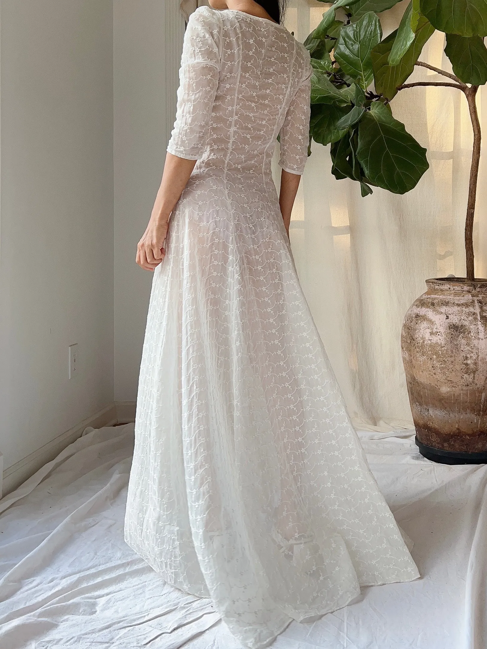 1940s Embroidered Organdy Dress - XXS