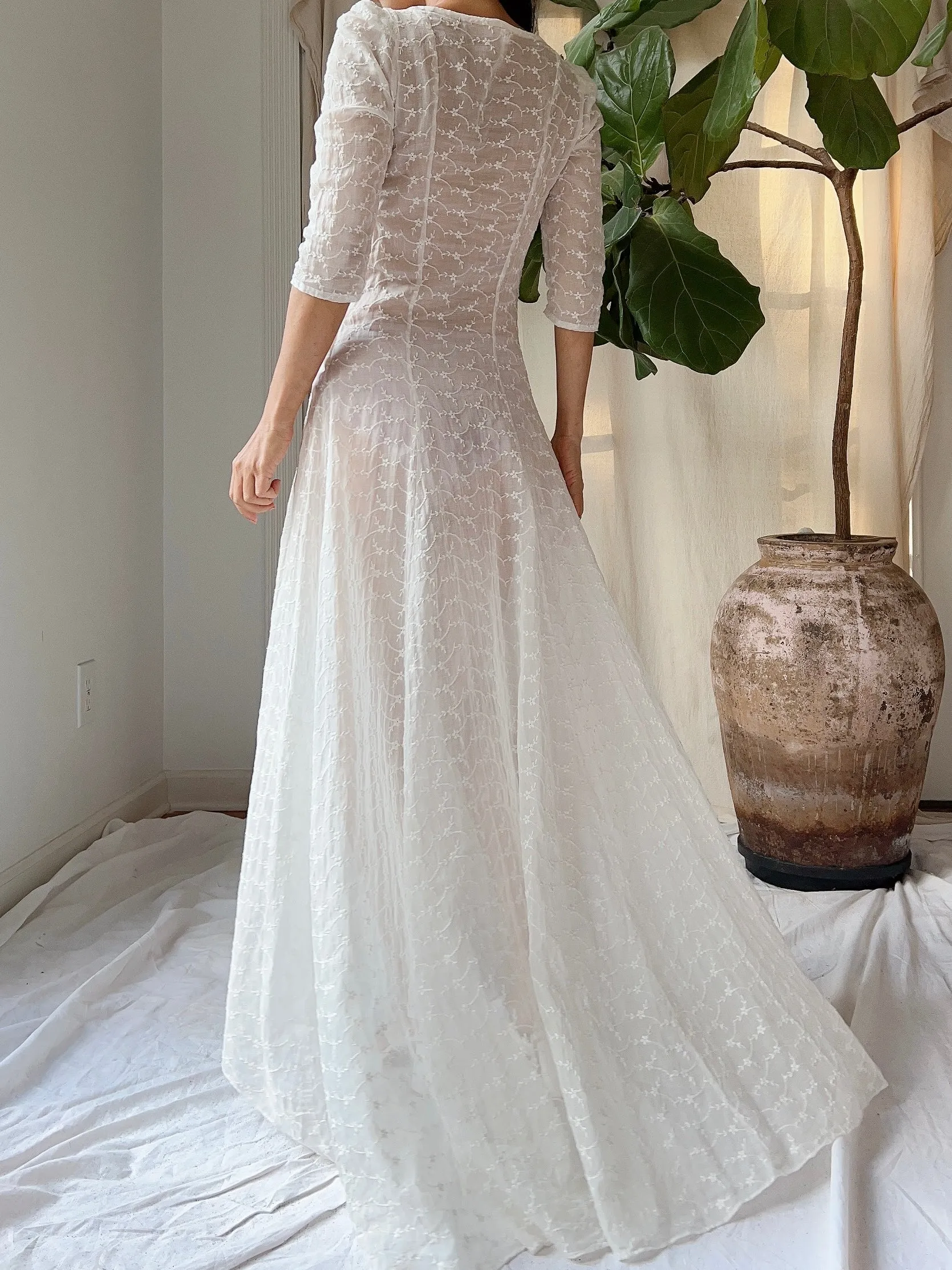 1940s Embroidered Organdy Dress - XXS