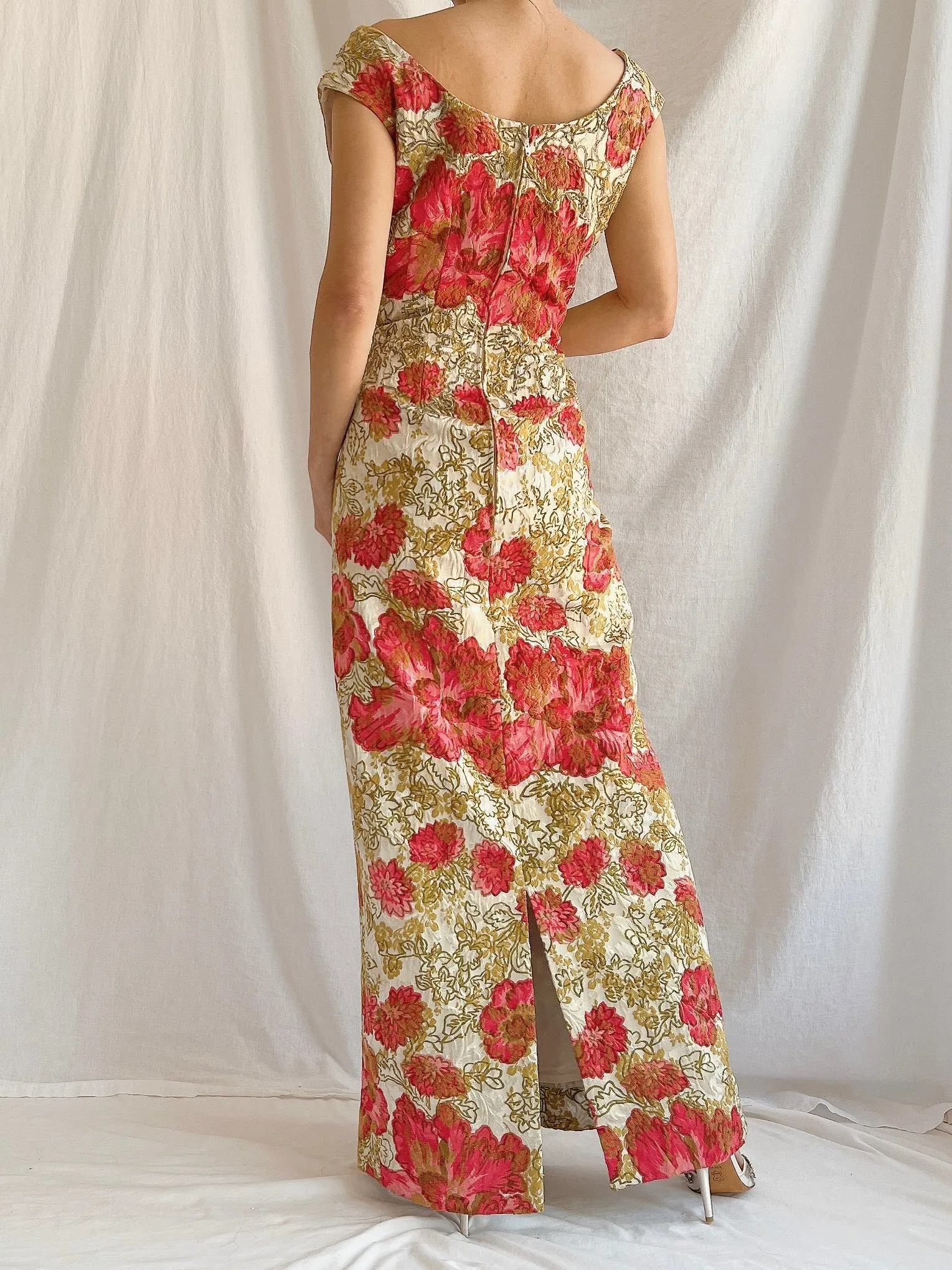 1960s Peony Brocade Wiggle Dress - M