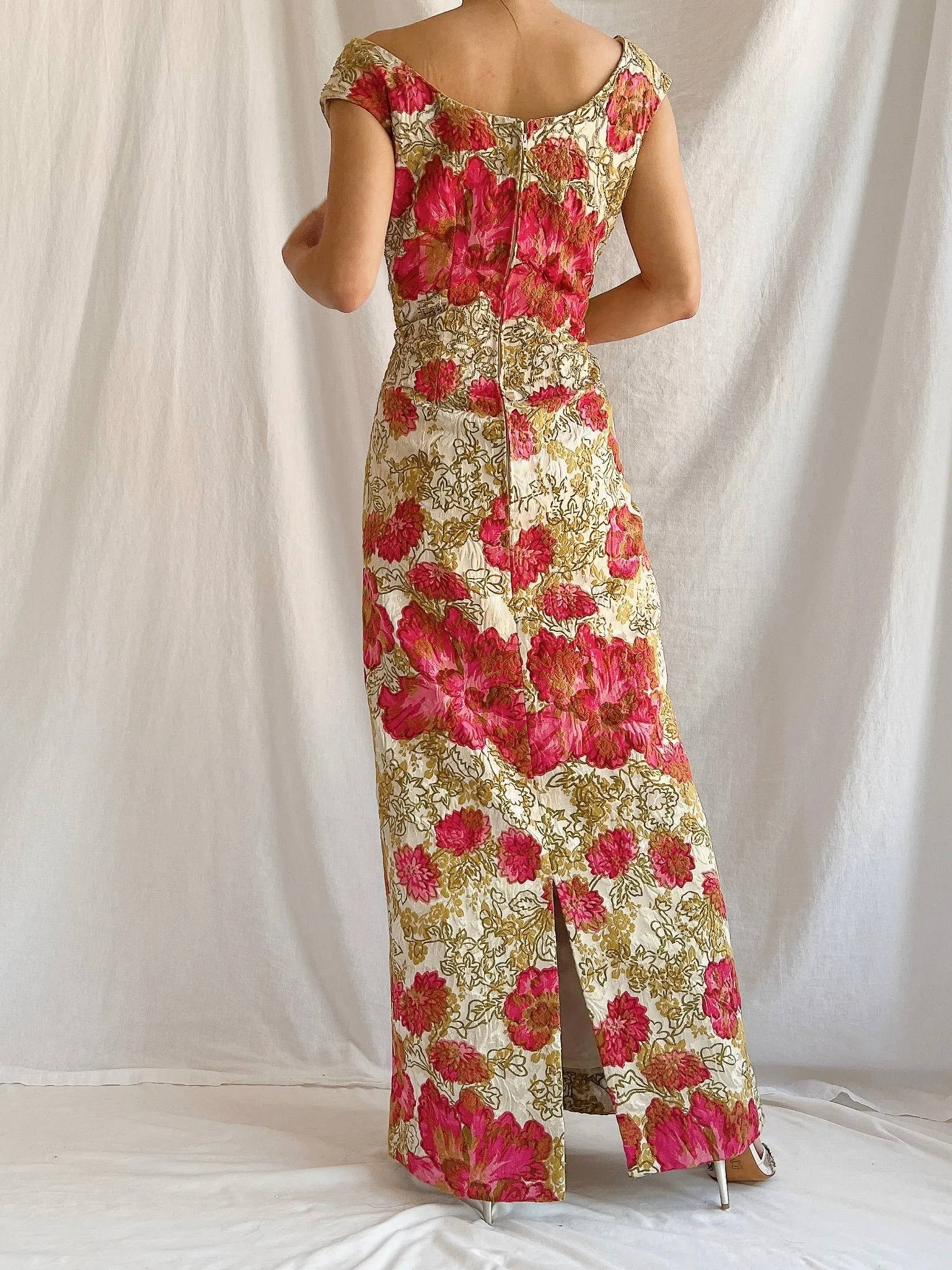 1960s Peony Brocade Wiggle Dress - M