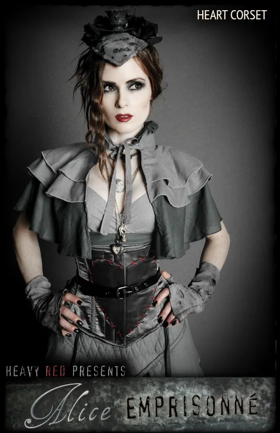 Alice Emprisonne Mended Heart Waist Cincher