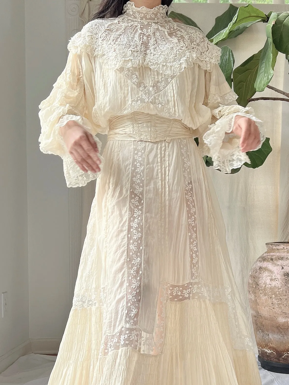 Antique Silk Puff Sleeves Ensemble - S/M