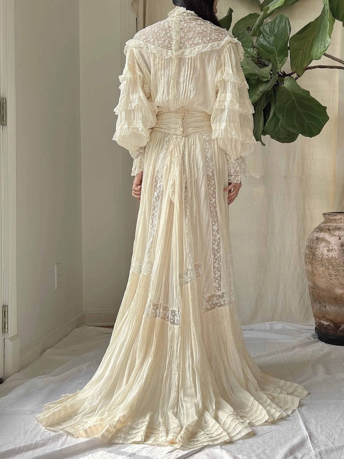 Antique Silk Puff Sleeves Ensemble - S/M