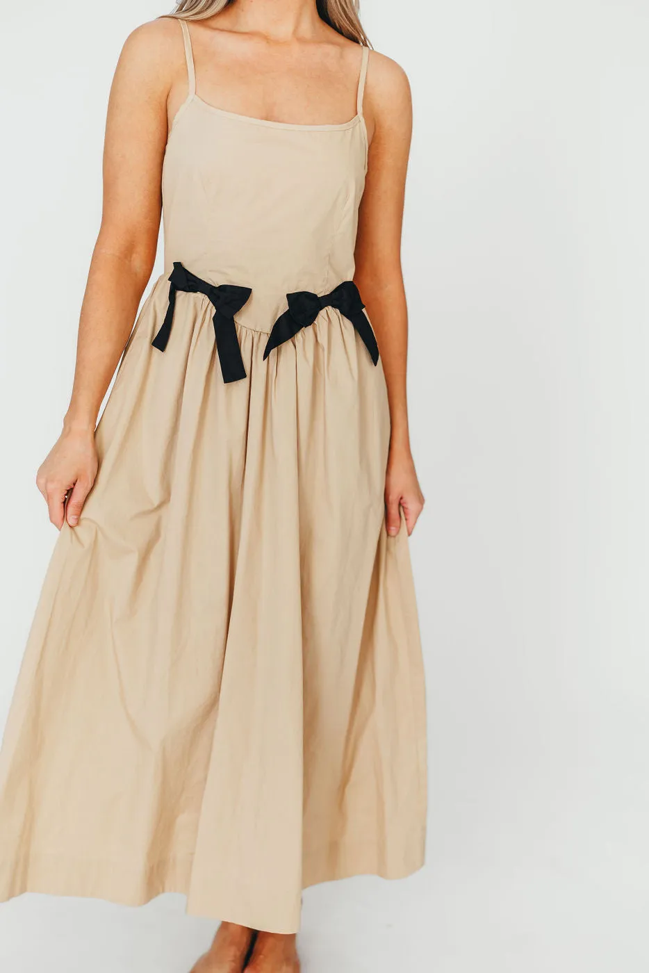 Celeste Square Neck Midi Dress with Bow Detail in Khaki
