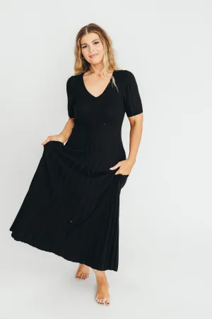 Oakley Ribbed Maxi Dress in Black - Bump Friendly
