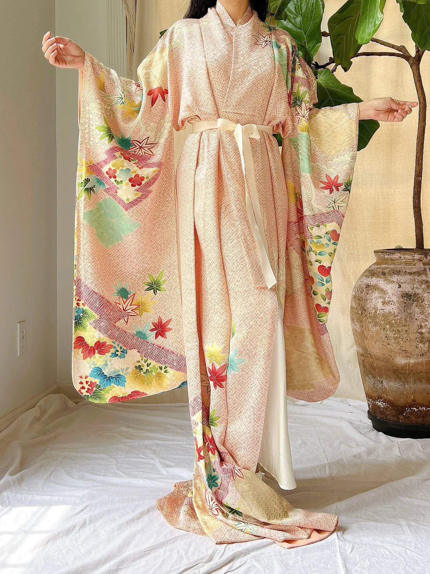 Vintage Patterned Leaf Silk Kimono - OSFM