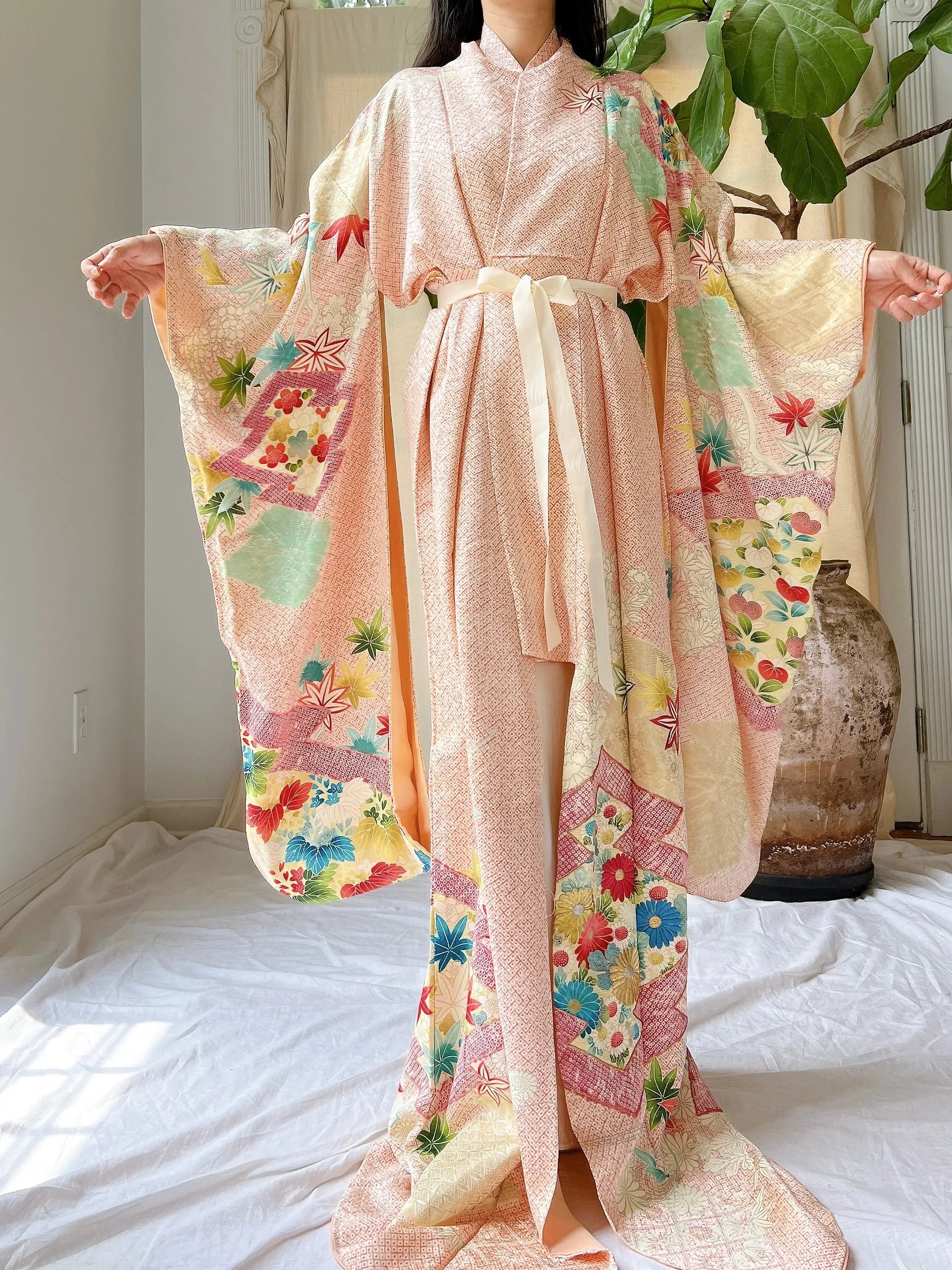 Vintage Patterned Leaf Silk Kimono - OSFM