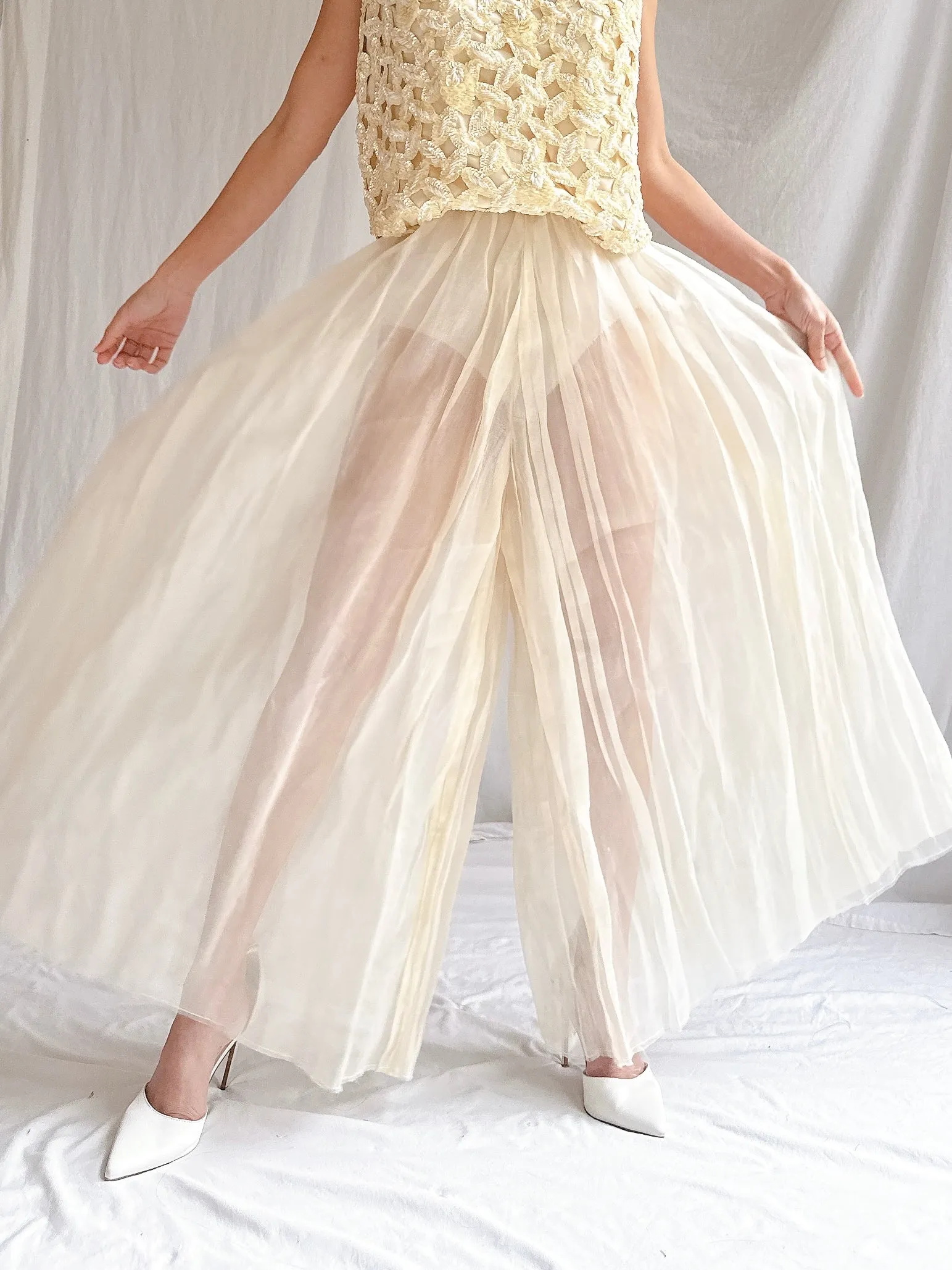 Vintage Silk Organza Pleated Palazzo Pants - M