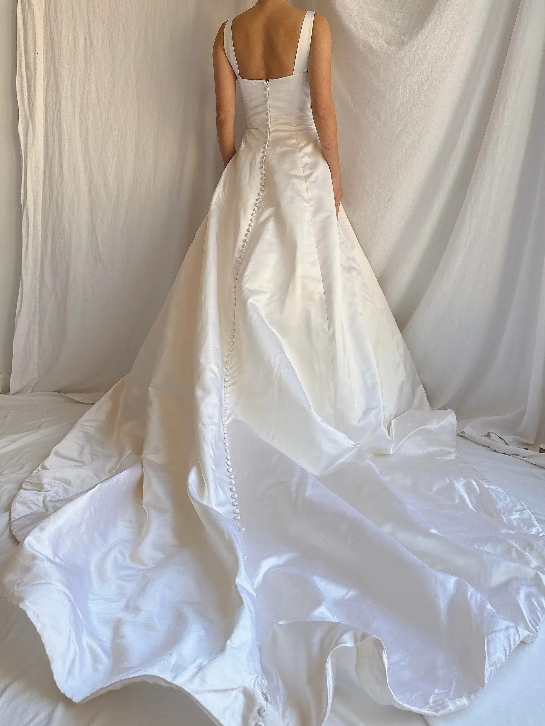 Vintage Silk Vera Wang Gown - L/US 12/14
